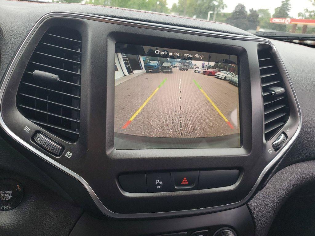 2019 Sting-Gray Clearcoat /Black Jeep Cherokee Trailhawk 4WD (1C4PJMBX3KD) with an 3.2L V6 DOHC 24V engine, 9A transmission, located at 234 Columbia Ave, Battle Creek, MI, 49015, (269) 222-0088, 42.298264, -85.192543 - <b>Vehicle Details</b><br>Introducing the 2019 Jeep Cherokee Trailhawk, a robust and versatile SUV designed to tackle both urban streets and rugged trails with ease. Equipped with a powerful V6, 3.2L engine and an advanced 4WD system, this vehicle delivers exceptional performance and reliability in - Photo#19