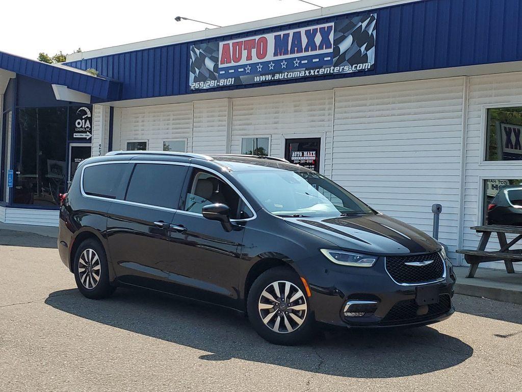 photo of 2021 Chrysler Pacifica PASSENGER VAN