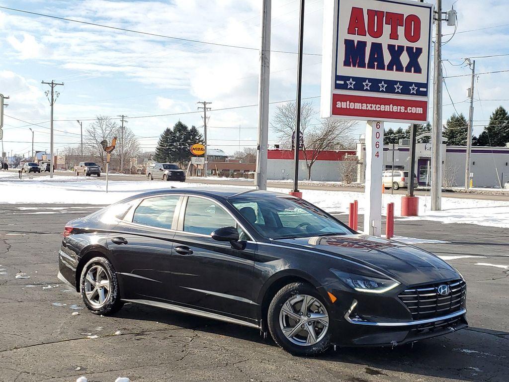 photo of 2022 Hyundai Sonata SE