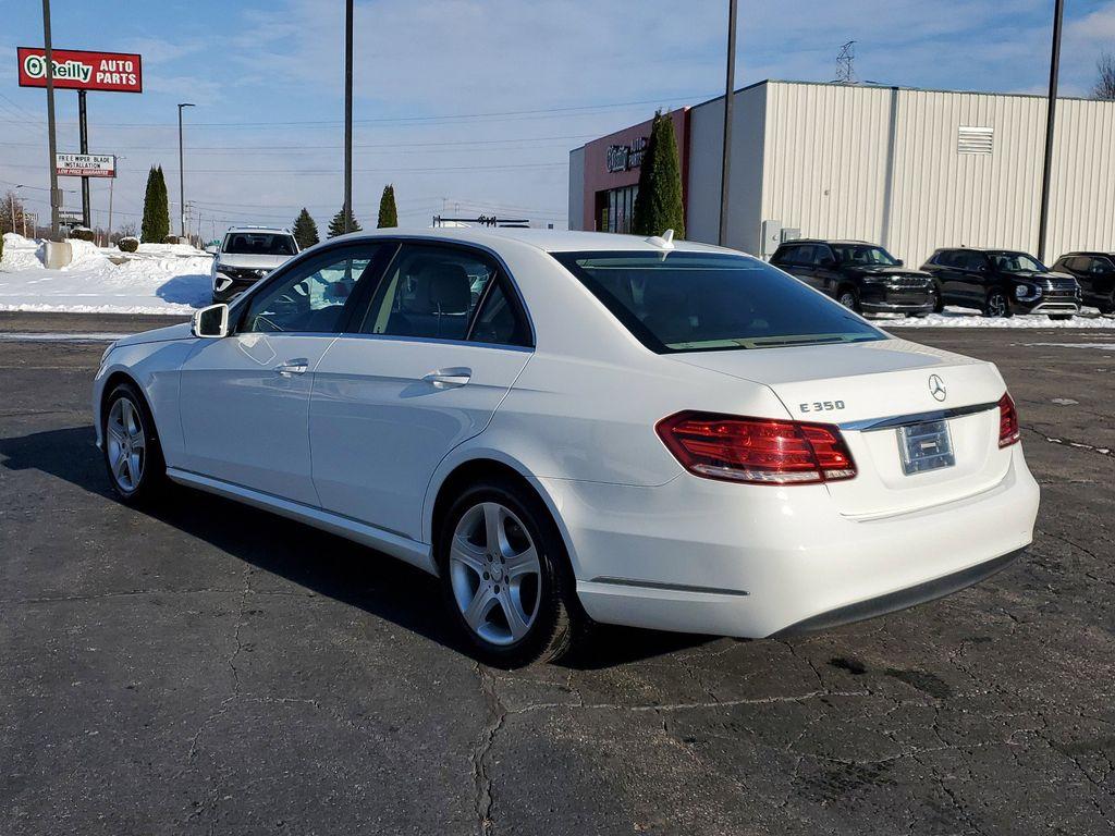 2014 Polar White /Silk Beige/Espresso Brown Mercedes-Benz E-Class E350 Sedan (WDDHF5KB9EA) with an 3.5L V6 DOHC 24V engine, 7-Speed Automatic transmission, located at 234 Columbia Ave, Battle Creek, MI, 49015, (269) 222-0088, 42.298264, -85.192543 - Introducing the 2014 Mercedes-Benz E-Class E350, a hallmark of luxury and performance. This refined sedan seamlessly combines sophisticated design with dynamic capabilities, making it an ideal choice for discerning drivers. Equipped with a robust V6, 3.5L engine, the E350 delivers a smooth yet power - Photo#2