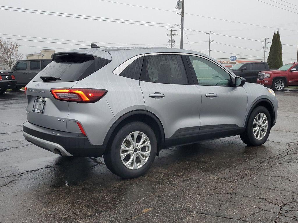 2024 Iconic Silver Metallic /Ebony Ford Escape Active AWD (1FMCU9GN4RU) with an 1.5L L3 engine, 8A transmission, located at 6064 Gull Rd, Kalamazoo, MI, 49048, (269) 222-0088, 42.328388, -85.512924 - <b>Vehicle Details</b><br>Discover the impressive 2024 Ford Escape Active, a dynamic and versatile SUV designed to enhance your driving experience. With just 22,108 miles on the odometer, this vehicle promises reliability and longevity for miles to come. Equipped with an efficient 3-cylinder, 1.5L e - Photo#3