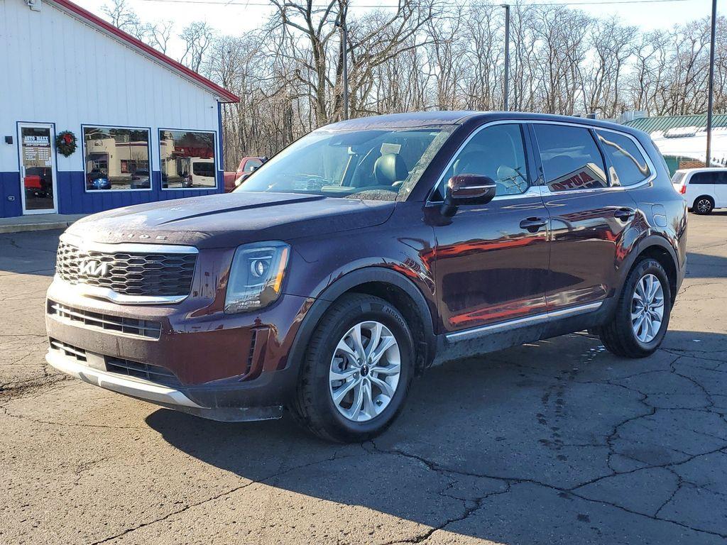 2022 /Black Kia Telluride LX AWD (5XYP2DHC3NG) with an 3.8L V6 DOHC 24V engine, 8A transmission, located at 6064 Gull Rd, Kalamazoo, MI, 49048, (269) 222-0088, 42.328388, -85.512924 - Discover exceptional value and performance with this stunning 2022 Kia Telluride LX, now available at our dealership. This one-owner SUV is perfect for families and adventurers alike, offering a smooth and powerful drive with its robust V6, 3.8L engine and dependable all-wheel drive system. <br><br> - Photo#1