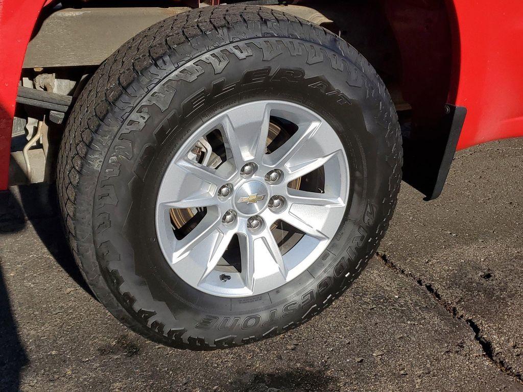 2021 Red Hot /Jet Black Chevrolet Silverado 1500 LT Double Cab 4WD (1GCRYDEK4MZ) with an 2.7L L4 DOHC 16V TURBO engine, 6A transmission, located at 6064 Gull Rd, Kalamazoo, MI, 49048, (269) 222-0088, 42.328388, -85.512924 - Explore the perfect blend of power and efficiency with this pre-owned 2021 Chevrolet Silverado 1500 LT. Equipped with a robust 4-cylinder, 2.7L engine, this truck offers the capability you need with the fuel economy you desire. The advanced 4WD system ensures dependable performance whether you're na - Photo#4