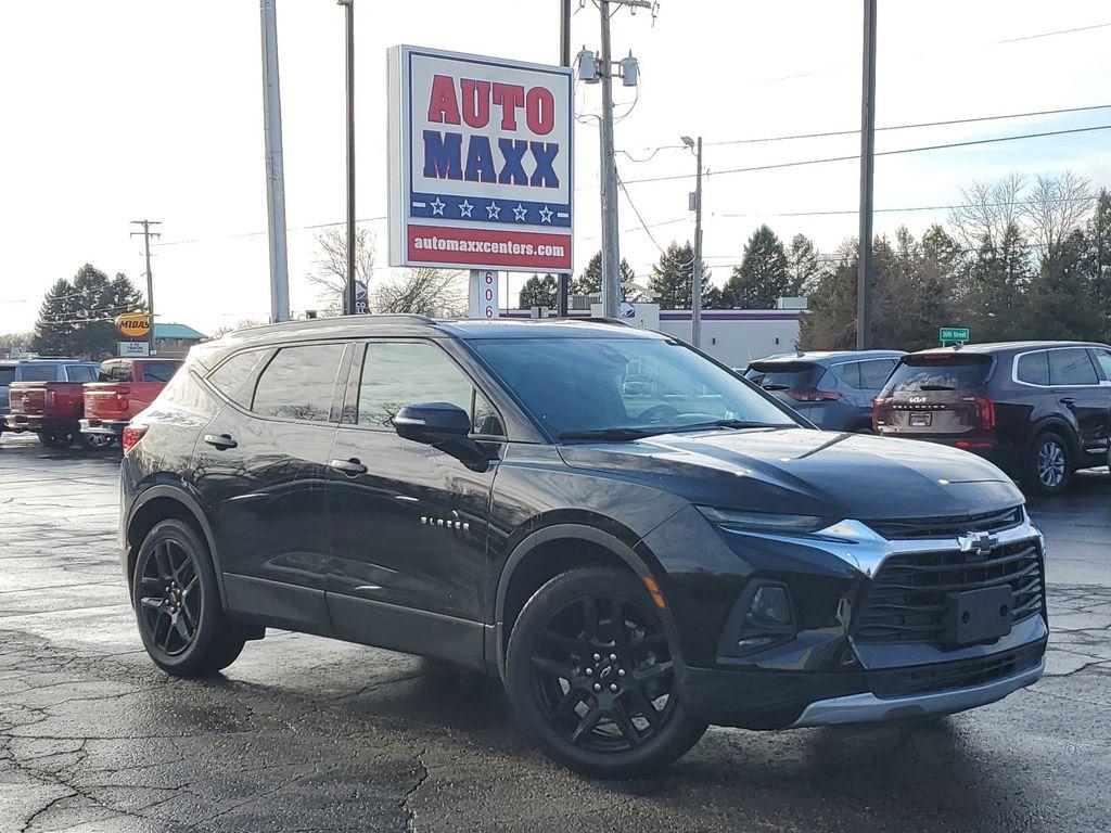 2022 Black /Jet Black Chevrolet Blazer 2LT AWD (3GNKBHR49NS) with an 2.0L L4 DOHC 16 TURBO engine, 9A transmission, located at 6064 Gull Rd, Kalamazoo, MI, 49048, (269) 222-0088, 42.328388, -85.512924 - Discover the perfect blend of style, efficiency, and performance with this pre-owned 2022 Chevrolet Blazer LT. This versatile SUV, with just 39,286 miles on the odometer, is ready to elevate your driving experience. Equipped with a robust 4-cylinder, 2.0L engine and advanced All-Wheel Drive, the Che - Photo#0