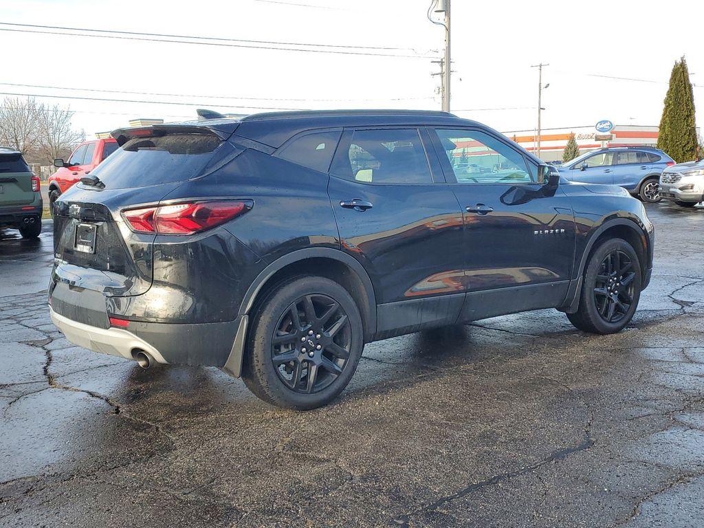 2022 Black /Jet Black Chevrolet Blazer 2LT AWD (3GNKBHR49NS) with an 2.0L L4 DOHC 16 TURBO engine, 9A transmission, located at 6064 Gull Rd, Kalamazoo, MI, 49048, (269) 222-0088, 42.328388, -85.512924 - Discover the perfect blend of style, efficiency, and performance with this pre-owned 2022 Chevrolet Blazer LT. This versatile SUV, with just 39,286 miles on the odometer, is ready to elevate your driving experience. Equipped with a robust 4-cylinder, 2.0L engine and advanced All-Wheel Drive, the Che - Photo#3