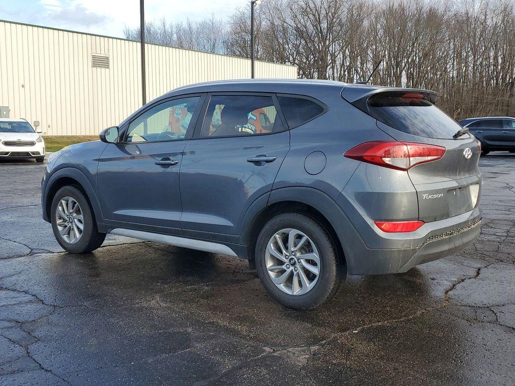 2017 GREY /GREY Hyundai Tucson SE w/Preferred Package AWD (KM8J3CA40HU) with an 2.0L L4 DOHC 16V engine, 6A transmission, located at 6064 Gull Rd, Kalamazoo, MI, 49048, (269) 222-0088, 42.328388, -85.512924 - Introducing the 2017 Hyundai Tucson SE AWD, a versatile and reliable compact SUV ideal for both urban and off-road adventures. This well-maintained vehicle comes with a CARFAX 1-Owner history and a clean report, ensuring peace of mind for its next owner. Under the hood, you'll find a robust 4-cylind - Photo#2