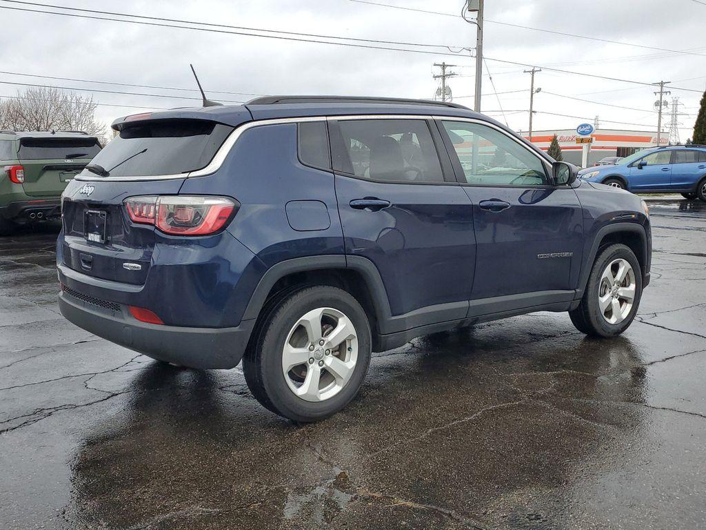 2018 BLUE /Black Jeep Compass Sport FWD (3C4NJCBBXJT) with an 2.4L L4 DOHC 16V engine, Automatic transmission, located at 6064 Gull Rd, Kalamazoo, MI, 49048, (269) 222-0088, 42.328388, -85.512924 - Discover adventure and style with this stunning 2018 Jeep Compass Latitude, now available at our dealership. Perfect for those who seek reliability and modern features, this SUV is designed to enhance your driving experience. Equipped with a fuel-efficient 4-cylinder, 2.4L engine and Front-Wheel Dri - Photo#3