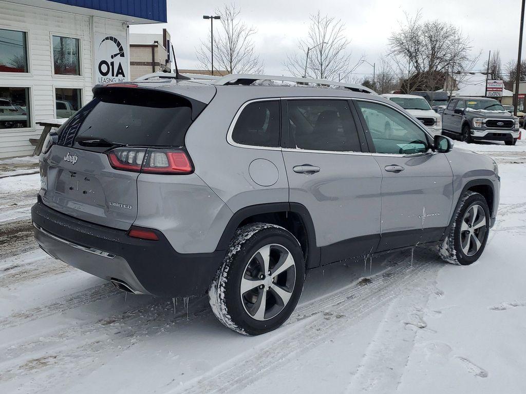 2019 Billet Silver Metallic Clearcoat /Ski Gray/Black Jeep Cherokee Limited 4WD (1C4PJMDX3KD) with an 3.2L V6 DOHC 24V engine, 9A transmission, located at 234 Columbia Ave, Battle Creek, MI, 49015, (269) 222-0088, 42.298264, -85.192543 - Quick Order Package 26G **Equipment listed is based on original vehicle build and subject to change. Please confirm the accuracy of the included equipment by calling the dealer prior to purchase.** - Photo#1