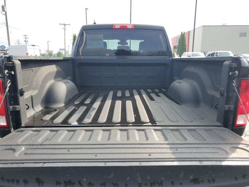 2021 Diamond Black Crystal Pearl /Diesel Grey/Black RAM 1500 Classic Tradesman Quad Cab 4WD (1C6RR7FG5MS) with an 3.6L V6 DOHC 24V FFV engine, 8A transmission, located at 6064 Gull Rd, Kalamazoo, MI, 49048, (269) 222-0088, 42.328388, -85.512924 - Rev up your adventure with this dynamic 2021 Ram 1500 Classic Express! With just 46,538 miles on the odometer, this powerhouse is ready to elevate your driving experience to new heights. Equipped with a robust V6, 3.6L engine and 4WD capability, this truck is built to conquer both city streets and r - Photo#6