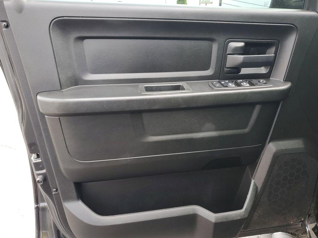 2021 Diamond Black Crystal Pearl /Diesel Grey/Black RAM 1500 Classic Tradesman Quad Cab 4WD (1C6RR7FG5MS) with an 3.6L V6 DOHC 24V FFV engine, 8A transmission, located at 6064 Gull Rd, Kalamazoo, MI, 49048, (269) 222-0088, 42.328388, -85.512924 - Rev up your adventure with this dynamic 2021 Ram 1500 Classic Express! With just 46,538 miles on the odometer, this powerhouse is ready to elevate your driving experience to new heights. Equipped with a robust V6, 3.6L engine and 4WD capability, this truck is built to conquer both city streets and r - Photo#9