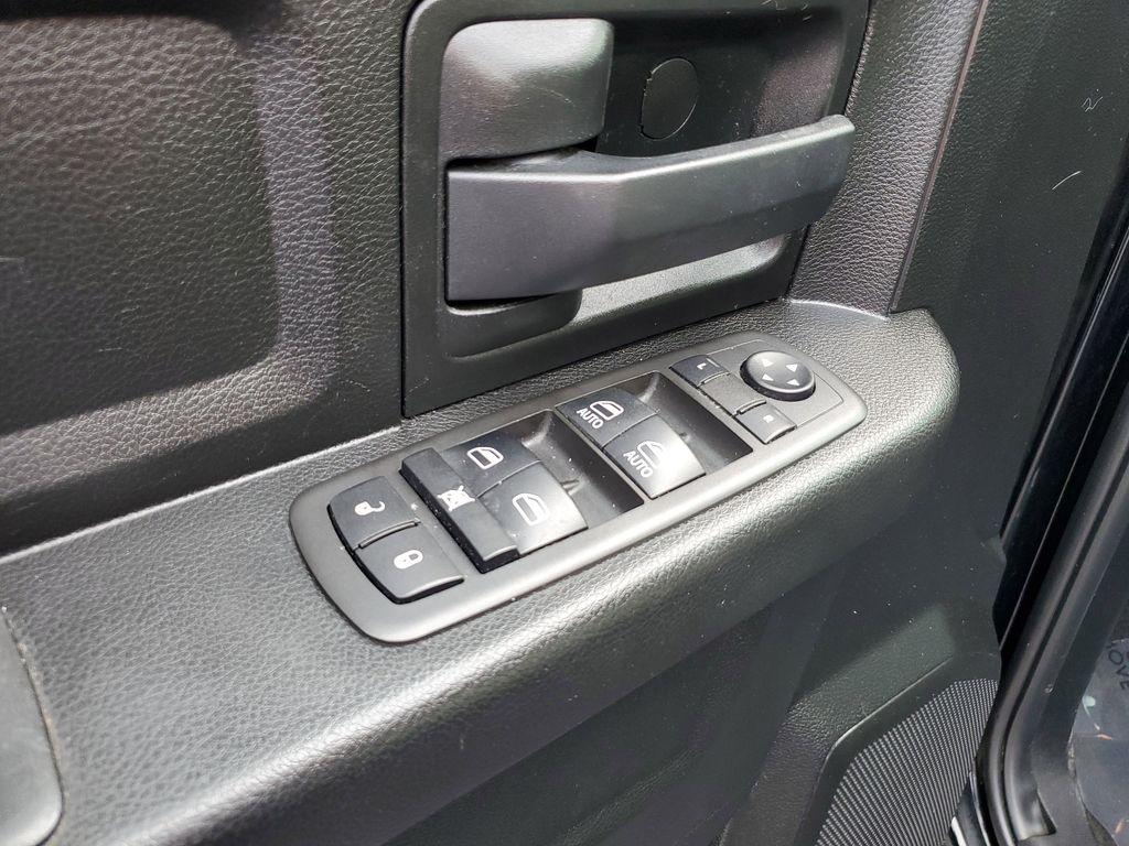 2021 Diamond Black Crystal Pearl /Diesel Grey/Black RAM 1500 Classic Tradesman Quad Cab 4WD (1C6RR7FG5MS) with an 3.6L V6 DOHC 24V FFV engine, 8A transmission, located at 6064 Gull Rd, Kalamazoo, MI, 49048, (269) 222-0088, 42.328388, -85.512924 - Rev up your adventure with this dynamic 2021 Ram 1500 Classic Express! With just 46,538 miles on the odometer, this powerhouse is ready to elevate your driving experience to new heights. Equipped with a robust V6, 3.6L engine and 4WD capability, this truck is built to conquer both city streets and r - Photo#10