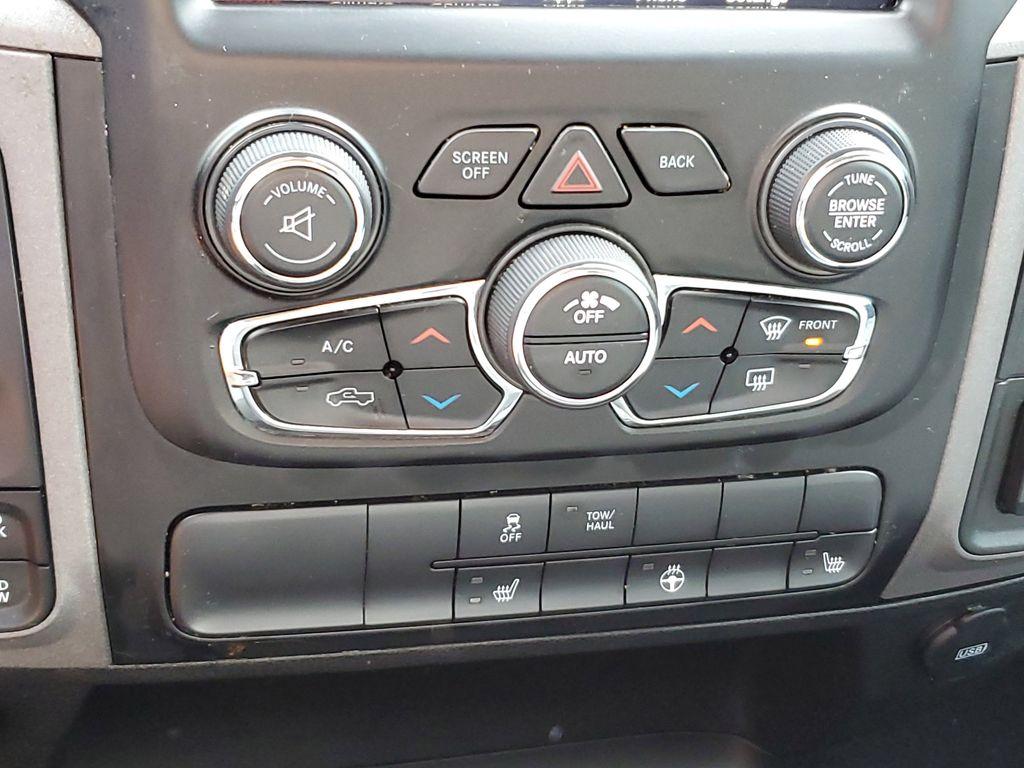 2021 Diamond Black Crystal Pearl /Diesel Grey/Black RAM 1500 Classic Tradesman Quad Cab 4WD (1C6RR7FG5MS) with an 3.6L V6 DOHC 24V FFV engine, 8A transmission, located at 6064 Gull Rd, Kalamazoo, MI, 49048, (269) 222-0088, 42.328388, -85.512924 - Rev up your adventure with this dynamic 2021 Ram 1500 Classic Express! With just 46,538 miles on the odometer, this powerhouse is ready to elevate your driving experience to new heights. Equipped with a robust V6, 3.6L engine and 4WD capability, this truck is built to conquer both city streets and r - Photo#21