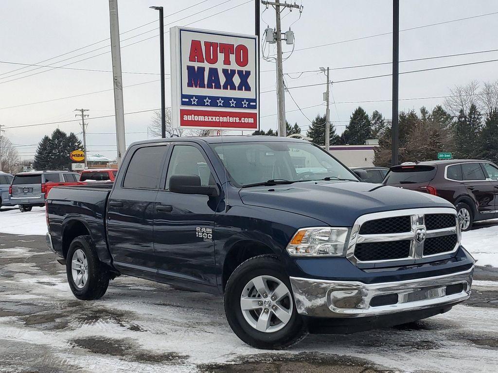 photo of 2022 RAM 1500 Classic Tradesman Crew Cab SWB 4WD