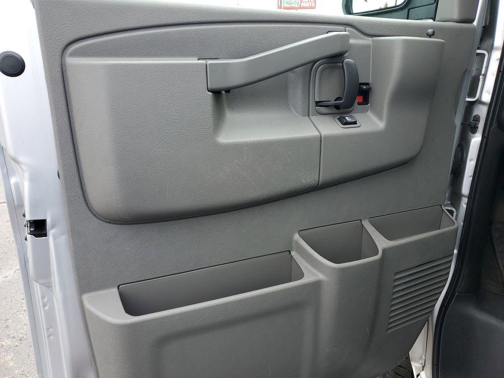 2016 /GREY Chevrolet Express LT 3500 (1GAZGMFG7G1) with an 6.0L V8 OHV 16V FFV engine, 6A transmission, located at 6064 Gull Rd, Kalamazoo, MI, 49048, (269) 222-0088, 42.328388, -85.512924 - <b>Summary</b><br>QUIGLEY 4X4 EXPLORER INTERIOR TRIM PACKAGE<br><br><b>Vehicle Details</b><br>QUIGLEY 4X4 EXPLORER INTERIOR TRIM PACKAGE Discover the perfect blend of power and comfort with our 2016 Chevrolet Express 3500 LS. This versatile van is ideal for both business and family needs, offering r - Photo#12