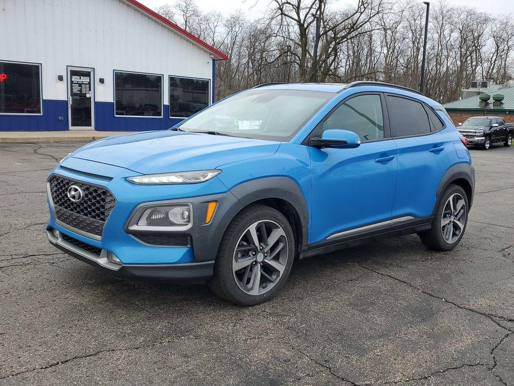 2020 Surf Blue /Black Hyundai Kona Limited (KM8K33A53LU) with an 1.6L L4 DOHC 16V TURBO engine, 7A transmission, located at 6064 Gull Rd, Kalamazoo, MI, 49048, (269) 222-0088, 42.328388, -85.512924 - Experience the perfect blend of style, efficiency, and advanced technology with this 2020 Hyundai Kona Limited. This versatile compact SUV, featuring front-wheel drive and a spirited 1.6L 4-cylinder engine, delivers an engaging yet economical driving experience. Its sleek and modern design is comple - Photo#1