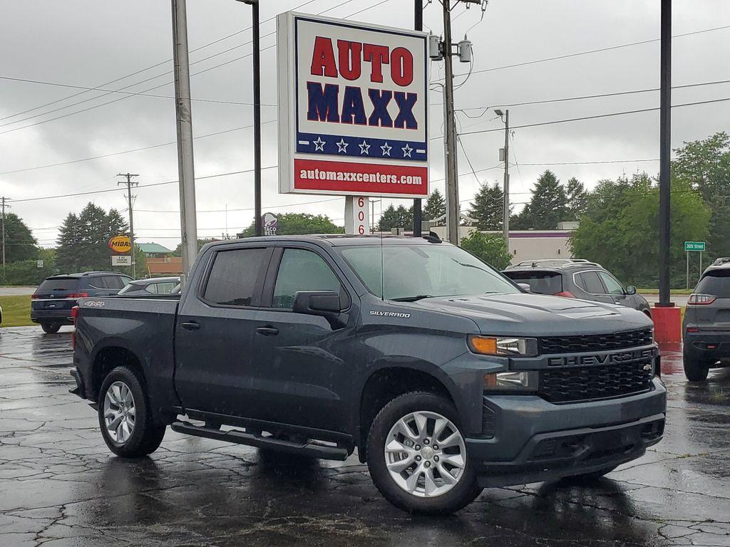 photo of 2020 Chevrolet Silverado 1500 Custom Crew Cab Short Box 4WD