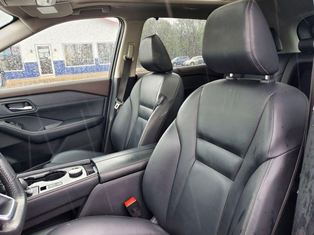 2023 Caspian Blue Metallic/Super Black /Charcoal Nissan Rogue SL AWD (JN8BT3CB0PW) with an 2.5L L4 DOHC 16V engine, CVT transmission, located at 6064 Gull Rd, Kalamazoo, MI, 49048, (269) 222-0088, 42.328388, -85.512924 - <b>Summary</b><br>NAVIGATION PACKAGE Power Moonroof SL PREMIUM PACKAGE<br><br><b>Vehicle Details</b><br>Discover the exceptional 2023 Nissan Rogue SL, now available with 0 miles, offering an outstanding blend of style, performance, and technology. Equipped with a robust 3-cylinder, 1.5L engine and a - Photo#8