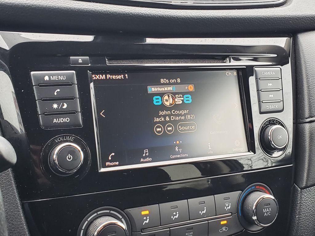 2019 Magnetic Black Pearl /Charcoal Nissan Rogue SV 2WD (5N1AT2MT4KC) with an 2.5L L4 DOHC 16V engine, CVT transmission, located at 6064 Gull Rd, Kalamazoo, MI, 49048, (269) 222-0088, 42.328388, -85.512924 - <b>Vehicle Details</b><br>Discover the pristine quality of the 2019 Nissan Rogue S, a remarkable blend of style, efficiency, and advanced technology. This meticulously maintained vehicle, with an astonishing 0 miles, offers the reliability and peace of mind you've been searching for. Equipped with a - Photo#18