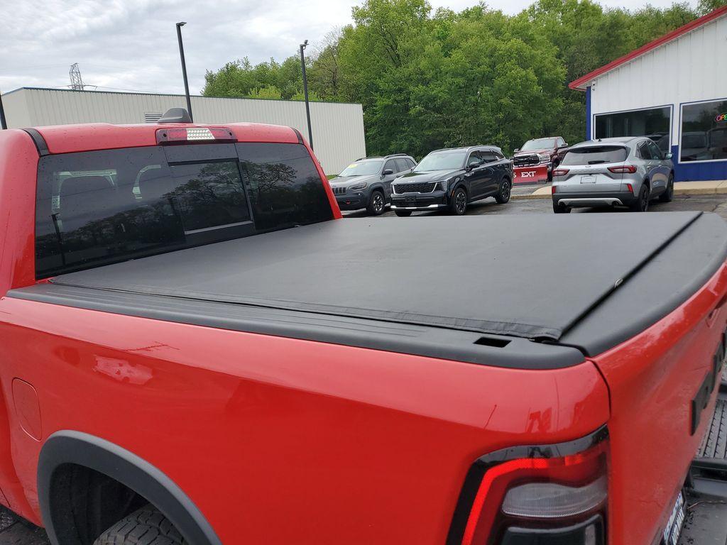 2019 Flame Red Clearcoat /Red/Black RAM 1500 Rebel Crew Cab SB 4WD (1C6SRFLT8KN) with an 5.7L V8 OHV 16V engine, 8A transmission, located at 6064 Gull Rd, Kalamazoo, MI, 49048, (269) 222-0088, 42.328388, -85.512924 - <b>Summary</b><br>Power Moonroof NAVIGATION PACKAGE<br><br><b>Vehicle Details</b><br>Discover the impressive capabilities of the 2019 Ram 1500 Rebel, a robust and reliable pickup designed to tackle any challenge with confidence. Equipped with a powerful V8, 5.7L engine, this 4WD powerhouse delivers - Photo#8