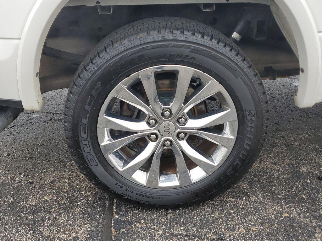 2017 White Platinum Metallic Tri-Coat /Mesa Ford F-150 XLT SuperCrew 6.5-ft. Bed 4WD (1FTEW1EG4HF) with an 3.5L V6 TURBO engine, 6A transmission, located at 6064 Gull Rd, Kalamazoo, MI, 49048, (269) 222-0088, 42.328388, -85.512924 - <b>Summary</b><br>NAVIGATION PACKAGE Power Moonroof<br><br><b>Vehicle Details</b><br>Discover the perfect blend of power, style, and luxury with this stunning 2017 Ford F-150 King Ranch, the ultimate truck for those who crave adventure without sacrificing comfort! This powerhouse is equipped with a - Photo#4