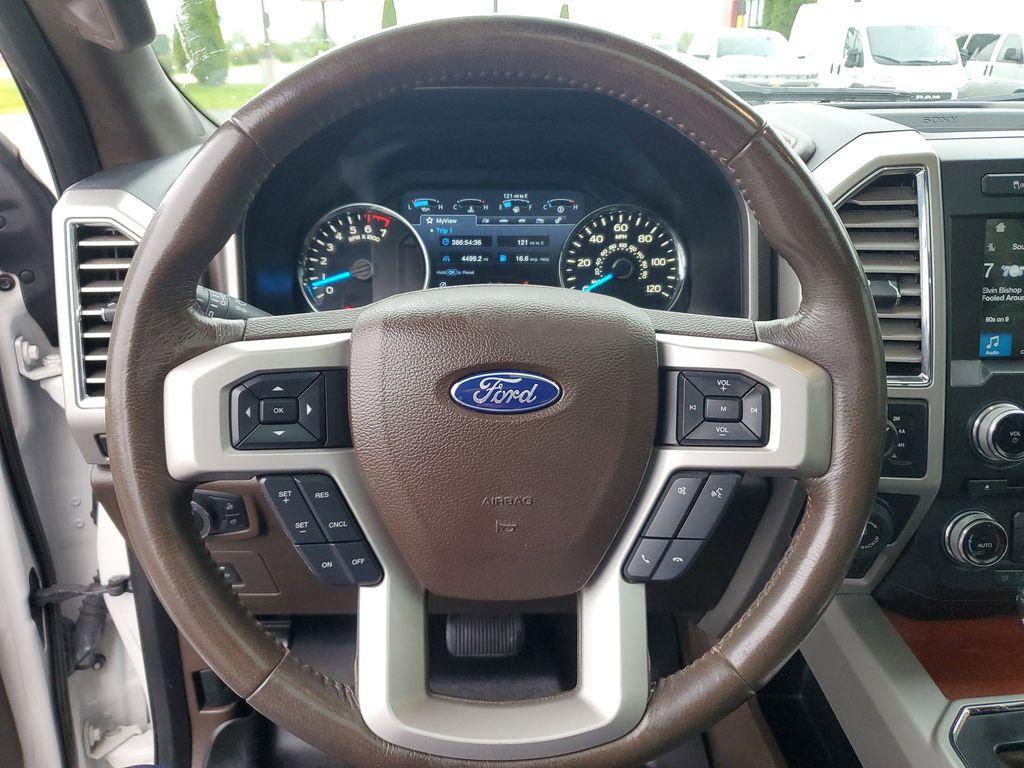 2017 White Platinum Metallic Tri-Coat /Mesa Ford F-150 XLT SuperCrew 6.5-ft. Bed 4WD (1FTEW1EG4HF) with an 3.5L V6 TURBO engine, 6A transmission, located at 6064 Gull Rd, Kalamazoo, MI, 49048, (269) 222-0088, 42.328388, -85.512924 - <b>Summary</b><br>NAVIGATION PACKAGE Power Moonroof<br><br><b>Vehicle Details</b><br>Discover the perfect blend of power, style, and luxury with this stunning 2017 Ford F-150 King Ranch, the ultimate truck for those who crave adventure without sacrificing comfort! This powerhouse is equipped with a - Photo#18