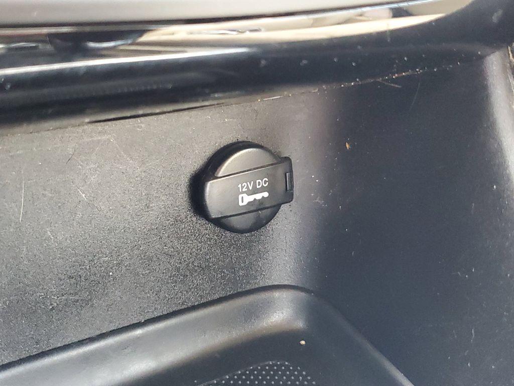 2014 Cashmere Pearlcoat /Light Frost Beige/Black Chrysler 200 LX (1C3CCBAB7EN) with an 2.4L L4 DOHC 16V engine, 6-Speed Automatic transmission, located at 6064 Gull Rd, Kalamazoo, MI, 49048, (269) 222-0088, 42.328388, -85.512924 - Discover the impressive 2014 Chrysler 200 LX, a perfect blend of style and efficiency, now available at an unbeatable price. This well-maintained sedan, featuring a CARFAX Clean Report, offers confidence and peace of mind with every drive. Equipped with front-wheel drive and a robust 4-cylinder, 2.4 - Photo#16