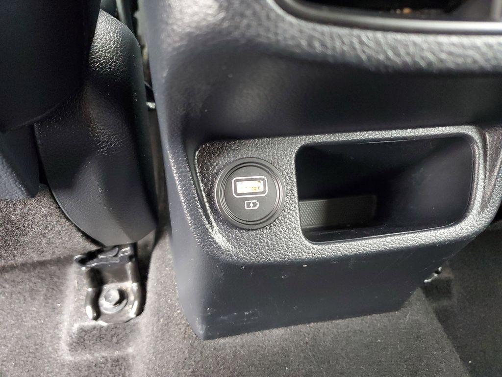 2021 SNOW WHITE PEARL /Black Kia Seltos SX (KNDETCA24M7) with an 1.6L L4 DOHC 16V TURBO engine, CVT transmission, located at 6064 Gull Rd, Kalamazoo, MI, 49048, (269) 222-0088, 42.328388, -85.512924 - Experience the perfect blend of style, performance, and comfort with our 2021 Kia Seltos SX, now available for sale. With only 48,861 miles on the odometer, this versatile and reliable compact SUV is ready to take you on new adventures. Equipped with an efficient 4-cylinder, 1.6L engine and all-whee - Photo#10