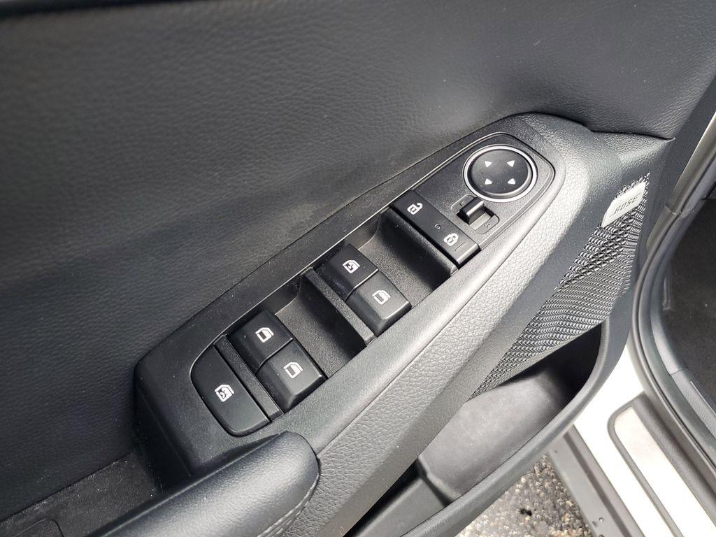 2021 SNOW WHITE PEARL /Black Kia Seltos SX (KNDETCA24M7) with an 1.6L L4 DOHC 16V TURBO engine, CVT transmission, located at 6064 Gull Rd, Kalamazoo, MI, 49048, (269) 222-0088, 42.328388, -85.512924 - Experience the perfect blend of style, performance, and comfort with our 2021 Kia Seltos SX, now available for sale. With only 48,861 miles on the odometer, this versatile and reliable compact SUV is ready to take you on new adventures. Equipped with an efficient 4-cylinder, 1.6L engine and all-whee - Photo#12