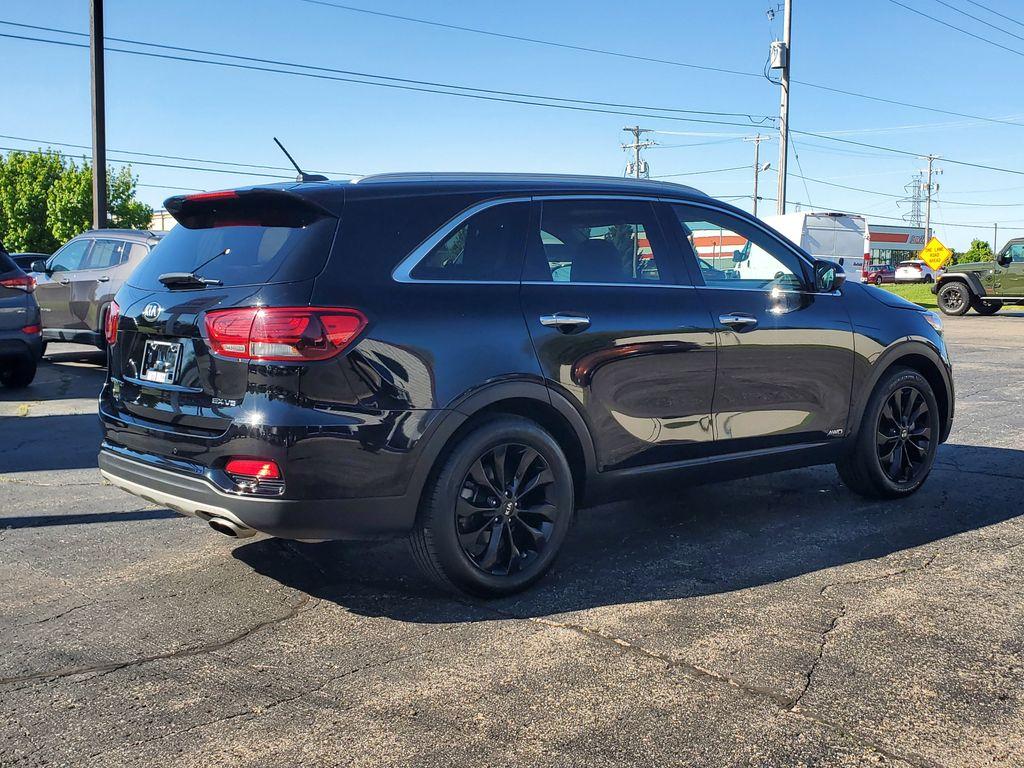 2020 Ebony Black /Stone Beige Kia Sorento EX V6 AWD (5XYPHDA52LG) with an 3.3L V6 DOHC 24V engine, 8A transmission, located at 6064 Gull Rd, Kalamazoo, MI, 49048, (269) 222-0088, 42.328388, -85.512924 - <b>Summary</b><br>Power Moonroof NAVIGATION PACKAGE<br><br><b>Vehicle Details</b><br>Introducing the 2020 Kia Sorento EX V6 AWD the perfect blend of power, luxury, and technology! This stunning SUV is designed to elevate your driving experience with its robust V6, 3.3L engine that delivers exhilara - Photo#3