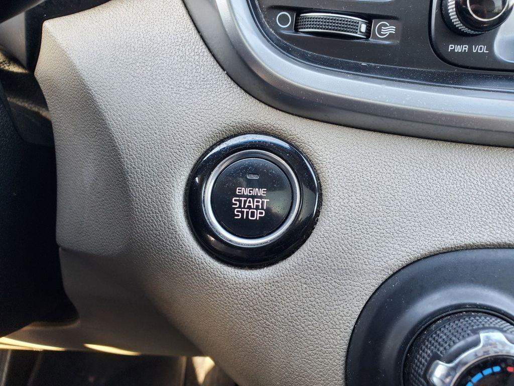2020 Ebony Black /Stone Beige Kia Sorento EX V6 AWD (5XYPHDA52LG) with an 3.3L V6 DOHC 24V engine, 8A transmission, located at 6064 Gull Rd, Kalamazoo, MI, 49048, (269) 222-0088, 42.328388, -85.512924 - <b>Summary</b><br>Power Moonroof NAVIGATION PACKAGE<br><br><b>Vehicle Details</b><br>Introducing the 2020 Kia Sorento EX V6 AWD the perfect blend of power, luxury, and technology! This stunning SUV is designed to elevate your driving experience with its robust V6, 3.3L engine that delivers exhilara - Photo#27