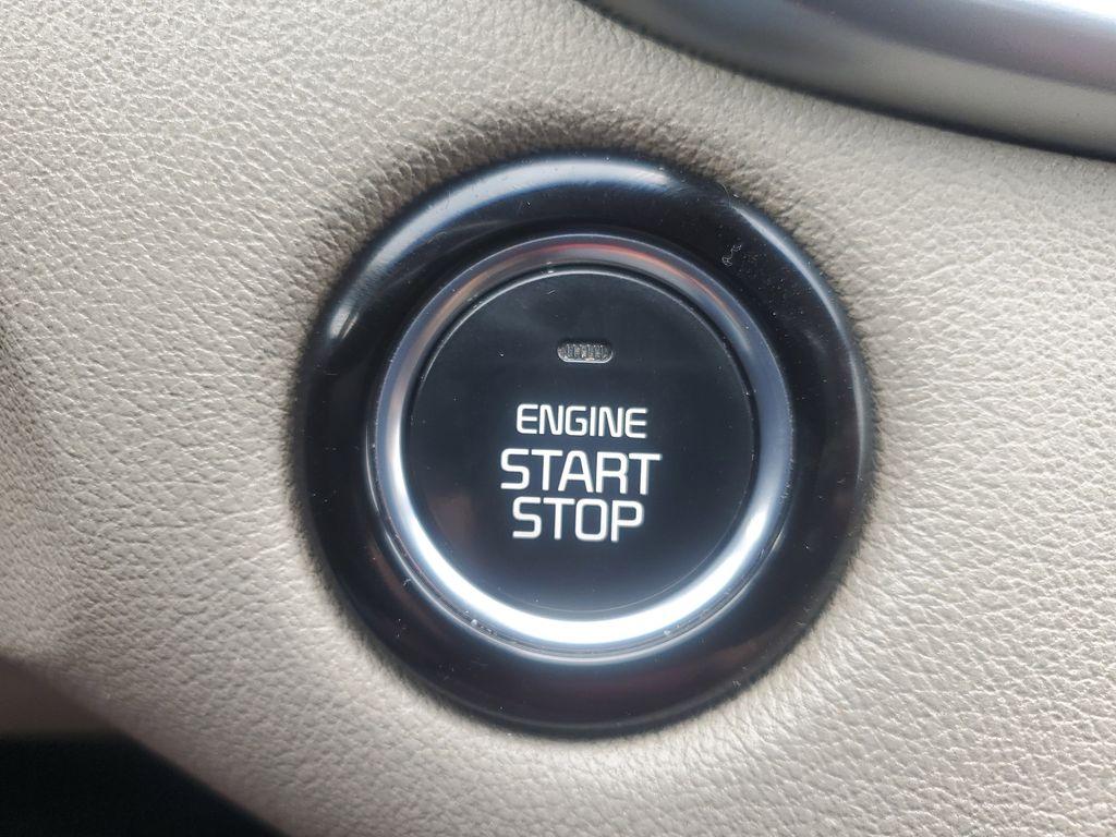 2020 Ebony Black /Stone Beige Kia Sorento EX V6 AWD (5XYPHDA52LG) with an 3.3L V6 DOHC 24V engine, 8A transmission, located at 234 Columbia Ave, Battle Creek, MI, 49015, (269) 222-0088, 42.298264, -85.192543 - <b>Summary</b><br>Power Moonroof NAVIGATION PACKAGE<br><br><b>Vehicle Details</b><br>Introducing the 2020 Kia Sorento EX V6 AWD the perfect blend of power, luxury, and technology! This stunning SUV is designed to elevate your driving experience with its robust V6, 3.3L engine that delivers exhilara - Photo#22