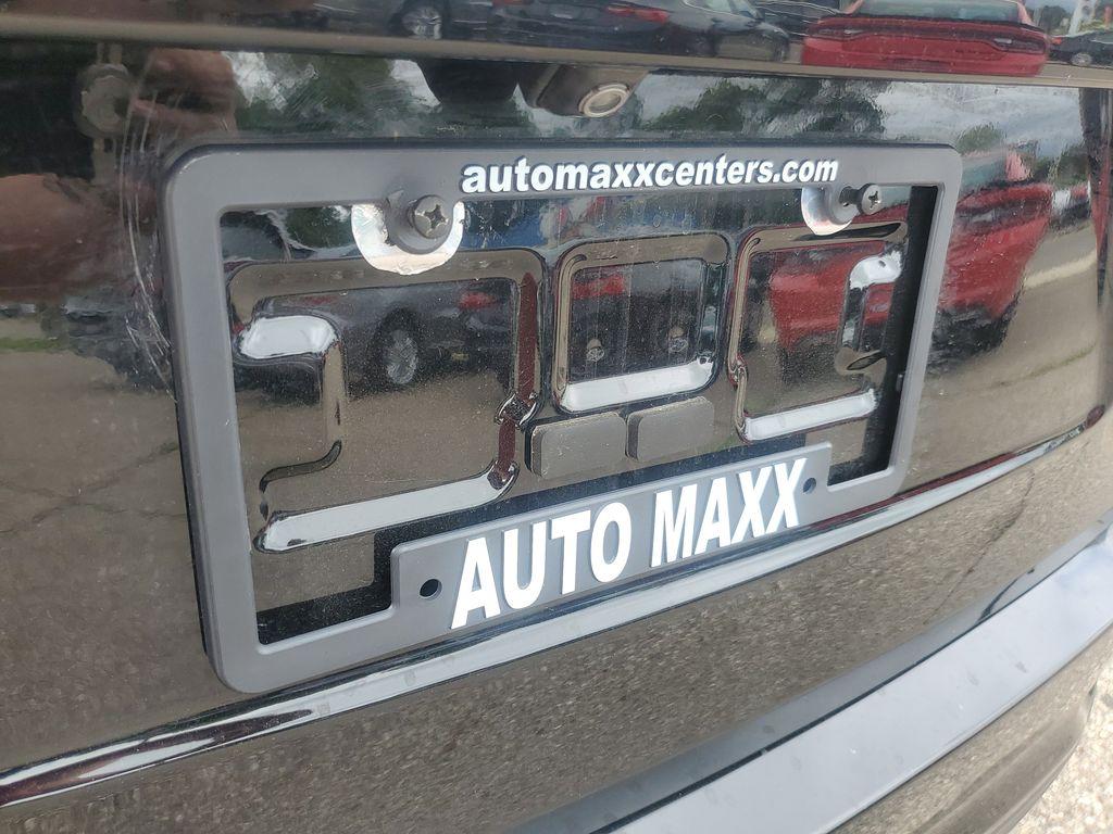 2020 Ebony Black /Stone Beige Kia Sorento EX V6 AWD (5XYPHDA52LG) with an 3.3L V6 DOHC 24V engine, 8A transmission, located at 234 Columbia Ave, Battle Creek, MI, 49015, (269) 222-0088, 42.298264, -85.192543 - <b>Summary</b><br>Power Moonroof NAVIGATION PACKAGE<br><br><b>Vehicle Details</b><br>Introducing the 2020 Kia Sorento EX V6 AWD the perfect blend of power, luxury, and technology! This stunning SUV is designed to elevate your driving experience with its robust V6, 3.3L engine that delivers exhilara - Photo#30