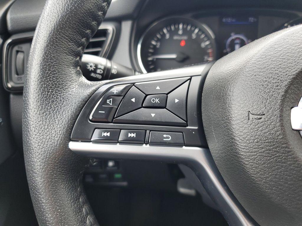2019 Gun Metallic /Charcoal Nissan Rogue S AWD (5N1AT2MV1KC) with an 2.5L L4 DOHC 16V engine, CVT transmission, located at 234 Columbia Ave, Battle Creek, MI, 49015, (269) 222-0088, 42.298264, -85.192543 - <b>Vehicle Details</b><br>Discover the perfect blend of style, comfort, and performance with this exceptional 2019 Nissan Rogue SL. Ideal for those who crave reliability and advanced features, this vehicle is equipped with an efficient 4-cylinder, 2.5L engine and all-wheel drive, ensuring a smooth a - Photo#16