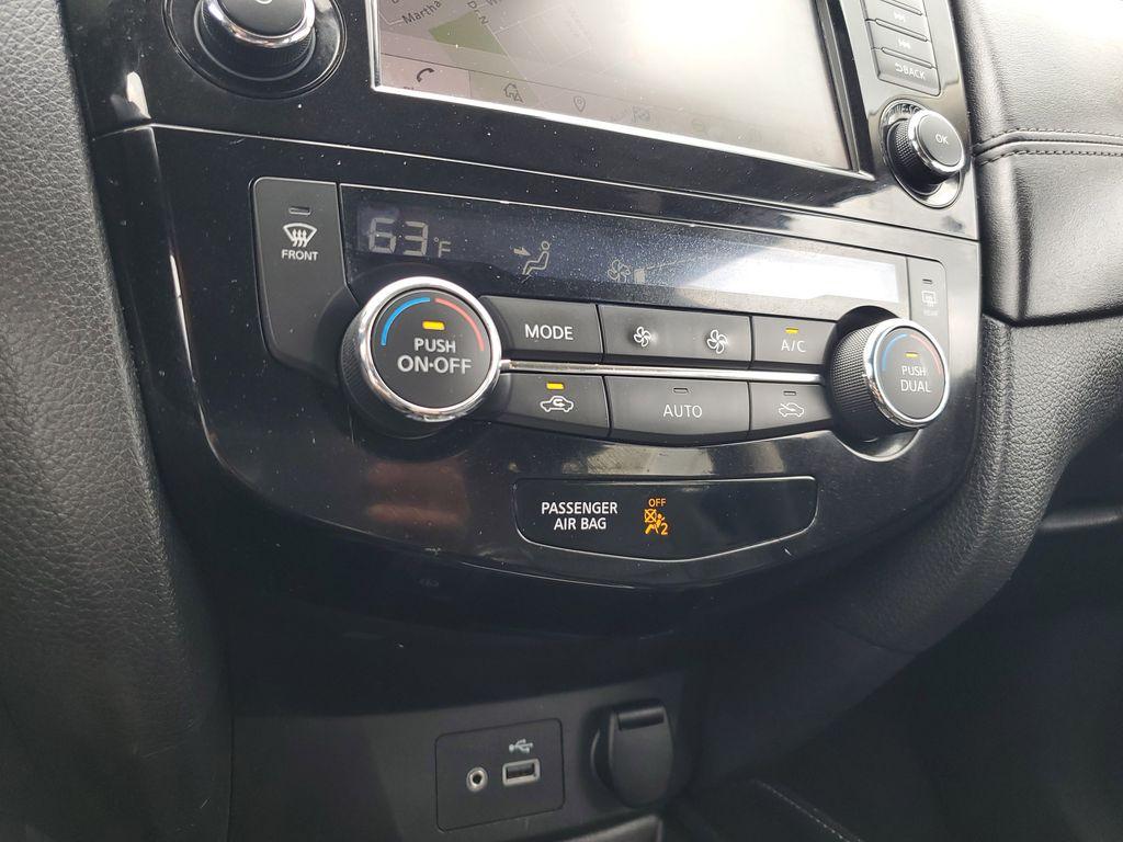 2019 Gun Metallic /Charcoal Nissan Rogue S AWD (5N1AT2MV1KC) with an 2.5L L4 DOHC 16V engine, CVT transmission, located at 234 Columbia Ave, Battle Creek, MI, 49015, (269) 222-0088, 42.298264, -85.192543 - <b>Vehicle Details</b><br>Discover the perfect blend of style, comfort, and performance with this exceptional 2019 Nissan Rogue SL. Ideal for those who crave reliability and advanced features, this vehicle is equipped with an efficient 4-cylinder, 2.5L engine and all-wheel drive, ensuring a smooth a - Photo#21