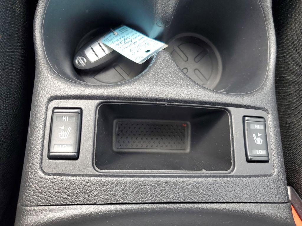 2019 Gun Metallic /Charcoal Nissan Rogue S AWD (5N1AT2MV1KC) with an 2.5L L4 DOHC 16V engine, CVT transmission, located at 234 Columbia Ave, Battle Creek, MI, 49015, (269) 222-0088, 42.298264, -85.192543 - <b>Vehicle Details</b><br>Discover the perfect blend of style, comfort, and performance with this exceptional 2019 Nissan Rogue SL. Ideal for those who crave reliability and advanced features, this vehicle is equipped with an efficient 4-cylinder, 2.5L engine and all-wheel drive, ensuring a smooth a - Photo#24