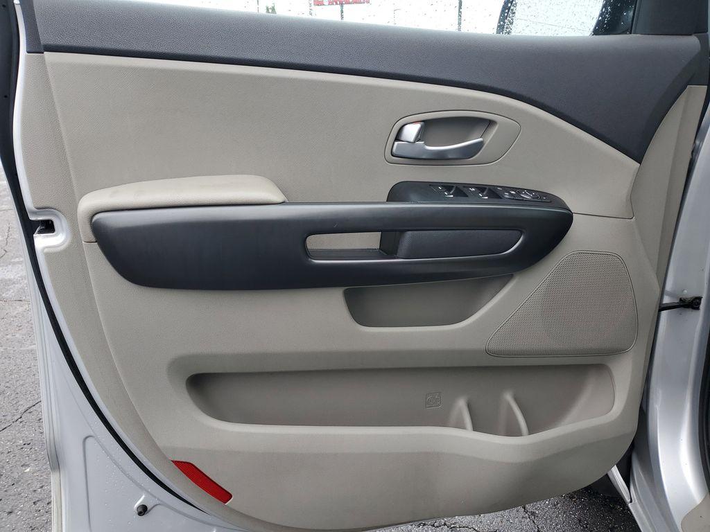 2016 Bright Silver Metallic /Gray Kia Sedona L (KNDMA5C1XG6) with an 3.3L V6 DOHC 24V engine, 6A transmission, located at 6064 Gull Rd, Kalamazoo, MI, 49048, (269) 222-0088, 42.328388, -85.512924 - Discover the 2016 Kia Sedona L, a versatile minivan that combines practicality with performance. This well-maintained vehicle comes equipped with front-wheel drive and a robust V6, 3.3L engine, offering a smooth and responsive driving experience ideal for both city commutes and long road trips.<br>< - Photo#9
