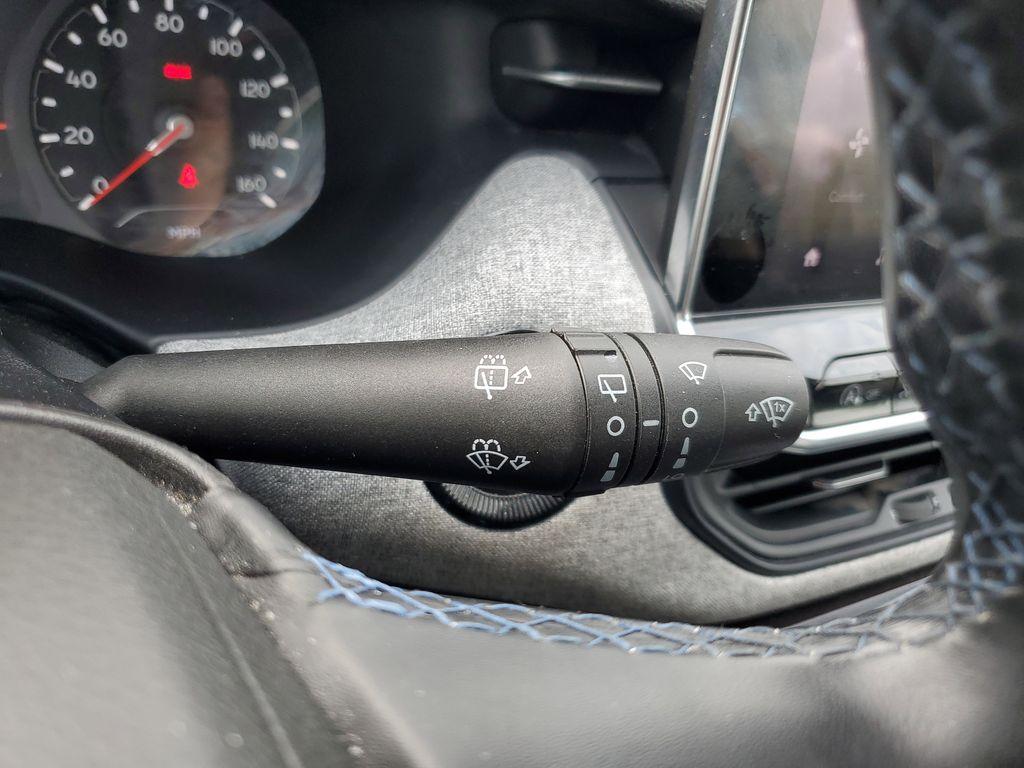 2022 Diamond Black Crystal Pearlcoat /Black Jeep Compass Latitude 4WD (3C4NJDBB5NT) with an 2.4L L4 DOHC 16V engine, 9-speed automatic transmission, located at 234 Columbia Ave, Battle Creek, MI, 49015, (269) 222-0088, 42.298264, -85.192543 - <b>Vehicle Details</b><br>Experience the perfect blend of style, performance, and technology with this exceptional 2022 Jeep Compass Latitude. Designed to conquer both city streets and off-road trails, this versatile SUV features a robust 4WD system paired with a fuel-efficient 4-cylinder, 2.4L engi - Photo#14