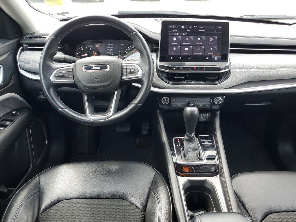 2022 Diamond Black Crystal Pearlcoat /Black Jeep Compass Latitude 4WD (3C4NJDBB5NT) with an 2.4L L4 DOHC 16V engine, 9-speed automatic transmission, located at 234 Columbia Ave, Battle Creek, MI, 49015, (269) 222-0088, 42.298264, -85.192543 - <b>Vehicle Details</b><br>Experience the perfect blend of style, performance, and technology with this exceptional 2022 Jeep Compass Latitude. Designed to conquer both city streets and off-road trails, this versatile SUV features a robust 4WD system paired with a fuel-efficient 4-cylinder, 2.4L engi - Photo#25