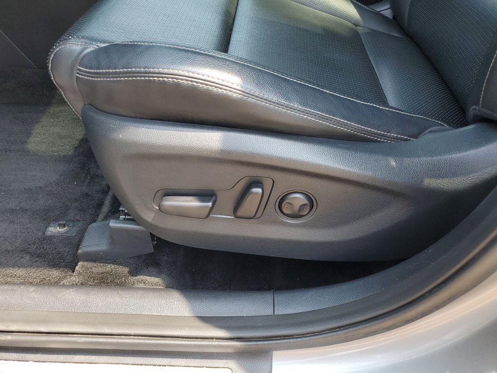 2020 Steel Gray /Black Kia Sportage S AWD (KNDP6CAC5L7) with an 2.4L V6 DOHC 24V engine, 6A transmission, located at 234 Columbia Ave, Battle Creek, MI, 49015, (269) 222-0088, 42.298264, -85.192543 - <b>Vehicle Details</b><br>Get ready to elevate your driving experience with this stunning 2020 Kia Sportage S, equipped with All-Wheel Drive and a robust 4-cylinder, 2.4L engine. This versatile SUV is perfect for those who crave adventure and demand performance without compromising on style. Step - Photo#9