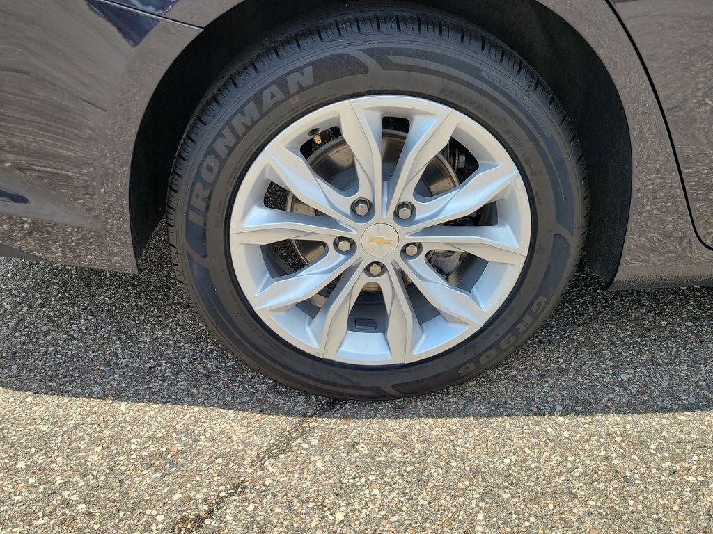 2023 Dark Ash Metallic /Jet Black Chevrolet Malibu 1LT (1G1ZD5ST2PF) with an 1.5L L4 DOHC 16V engine, 6A transmission, located at 234 Columbia Ave, Battle Creek, MI, 49015, (269) 222-0088, 42.298264, -85.192543 - <b>Vehicle Details</b><br>Experience the perfect blend of style, efficiency, and modern technology with this 2023 Chevrolet Malibu LT. This front-wheel-drive sedan is powered by a responsive 1.5L 4-cylinder engine, delivering a balance of performance and fuel efficiency that's ideal for both city co - Photo#4
