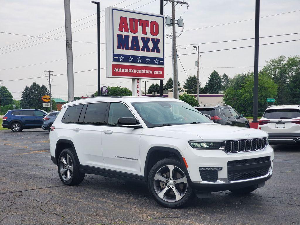 photo of 2023 Jeep Grand Cherokee L Limited 4WD