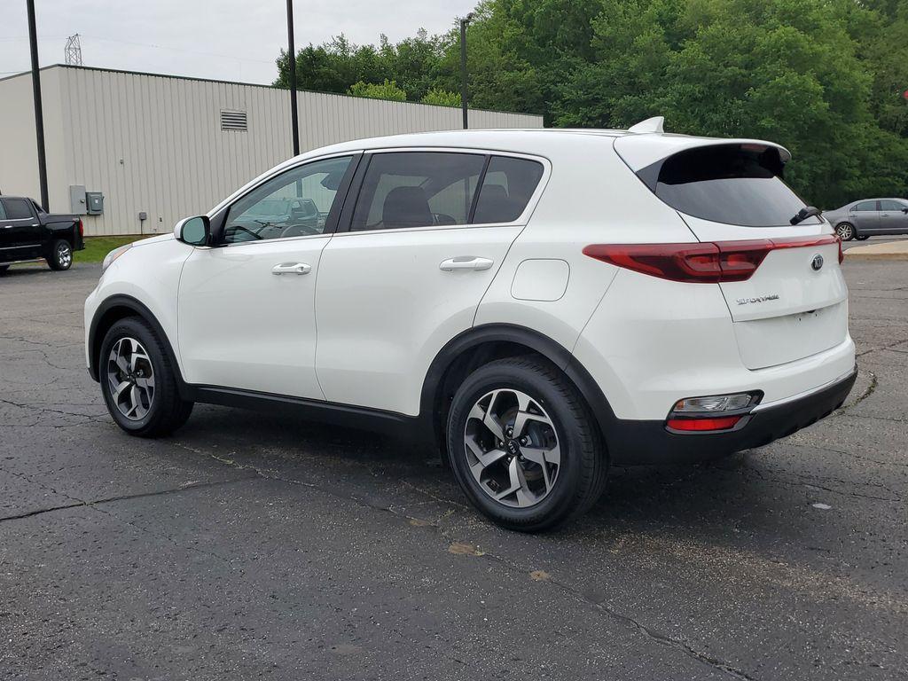 2020 Clear White /Black Kia Sportage LX FWD (KNDPM3AC1L7) with an 2.4L V6 DOHC 24V engine, 6A transmission, located at 6064 Gull Rd, Kalamazoo, MI, 49048, (269) 222-0088, 42.328388, -85.512924 - Discover the perfect blend of style, comfort, and technology with this 2020 Kia Sportage LX, now available at our dealership. This well-maintained SUV is equipped with a reliable 4-cylinder, 2.4L engine and front-wheel drive, offering a smooth and efficient driving experience that's ideal for both c - Photo#2
