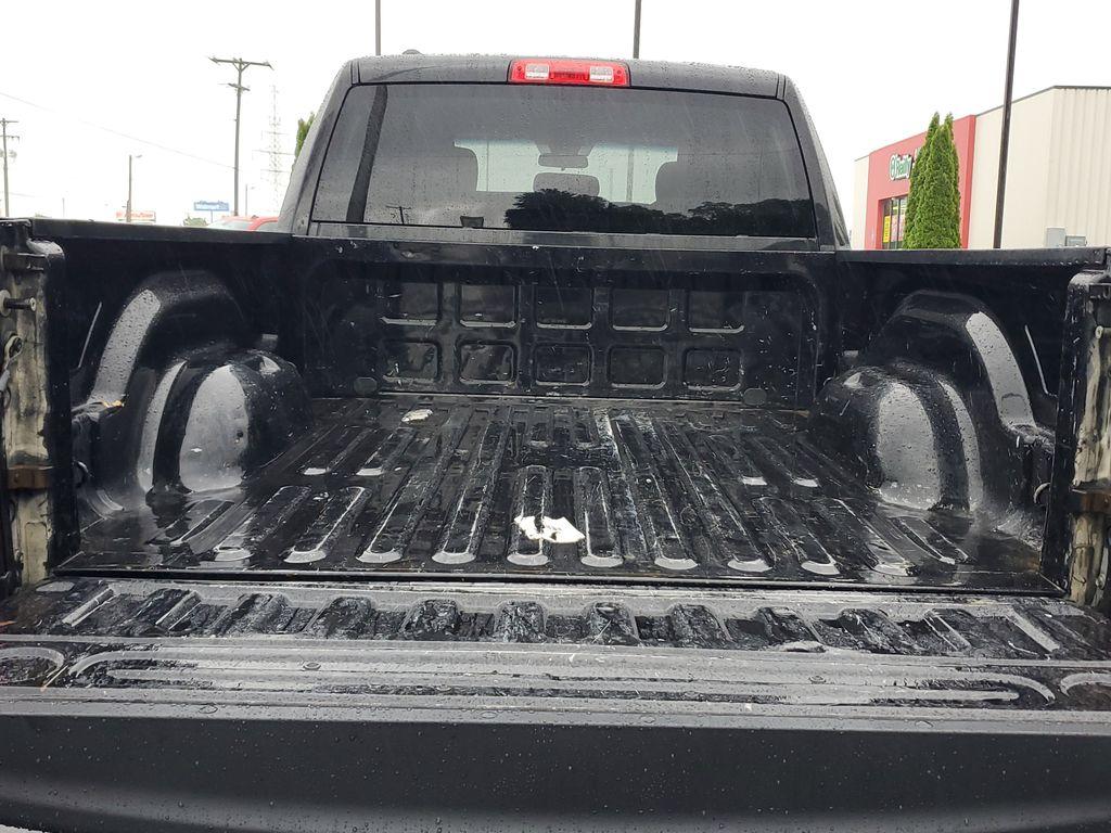 2017 BLACK /GREY RAM 1500 Tradesman Quad Cab 4WD (1C6RR7FT0HS) with an 5.7L V8 OHV 16V engine, 8A transmission, located at 6064 Gull Rd, Kalamazoo, MI, 49048, (269) 222-0088, 42.328388, -85.512924 - Discover power and capability with this 2017 Ram 1500, now available at our dealership. Equipped with a robust 5.7L V8 engine and 4WD, this truck is built to handle any challenge, whether you're navigating rugged terrain or cruising on the highway. With its impressive towing capacity and reliable pe - Photo#6