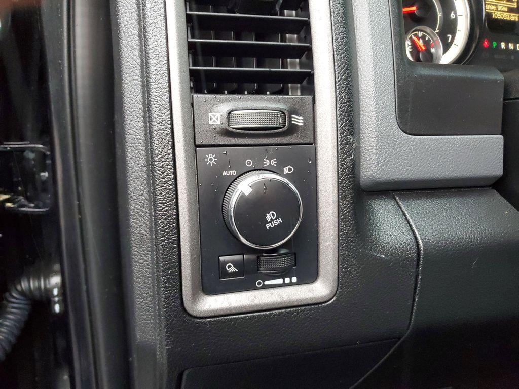 2017 BLACK /GREY RAM 1500 Tradesman Quad Cab 4WD (1C6RR7FT0HS) with an 5.7L V8 OHV 16V engine, 8A transmission, located at 6064 Gull Rd, Kalamazoo, MI, 49048, (269) 222-0088, 42.328388, -85.512924 - Discover power and capability with this 2017 Ram 1500, now available at our dealership. Equipped with a robust 5.7L V8 engine and 4WD, this truck is built to handle any challenge, whether you're navigating rugged terrain or cruising on the highway. With its impressive towing capacity and reliable pe - Photo#13