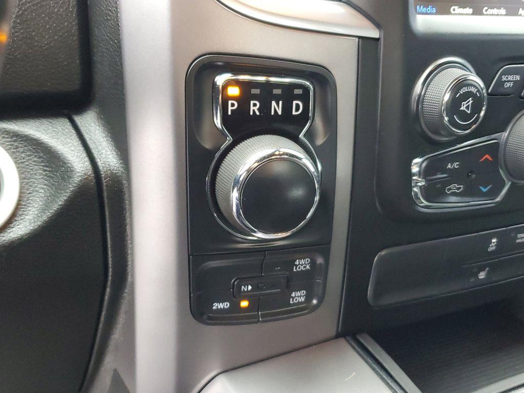 2021 Diamond Black Crystal Pearl /BLACK RAM 1500 Classic Tradesman Crew Cab SWB 4WD (1C6RR7LT3MS) with an 5.7L V8 OHV 16V engine, 8A transmission, located at 6064 Gull Rd, Kalamazoo, MI, 49048, (269) 222-0088, 42.328388, -85.512924 - Discover the robust performance and timeless design of the 2021 Ram 1500 Classic Warlock, a perfect blend of power and sophistication. This formidable pickup is equipped with a 5.7L V8 engine, delivering exceptional strength and capability, while the 4WD system ensures superior traction and stabilit - Photo#23