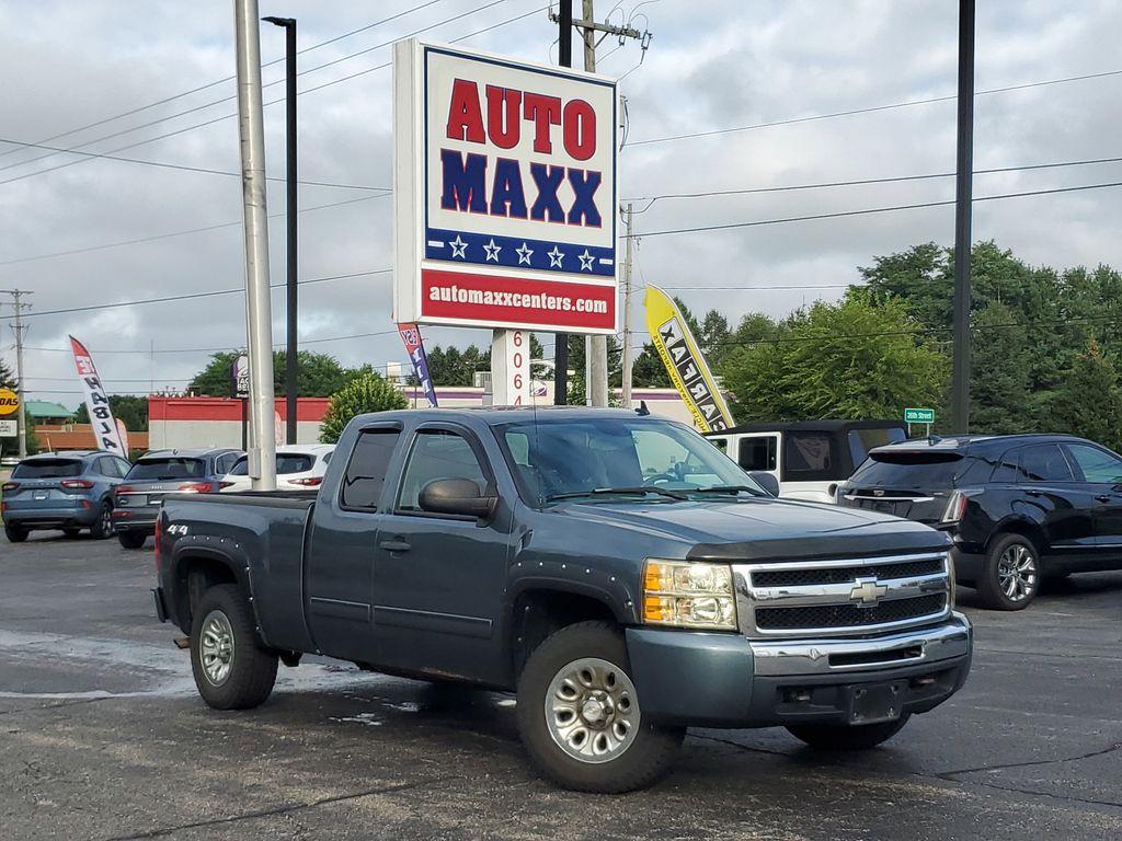 photo of 2009 Chevrolet Silverado 1500 Work Truck Ext. Cab Long Box 4WD