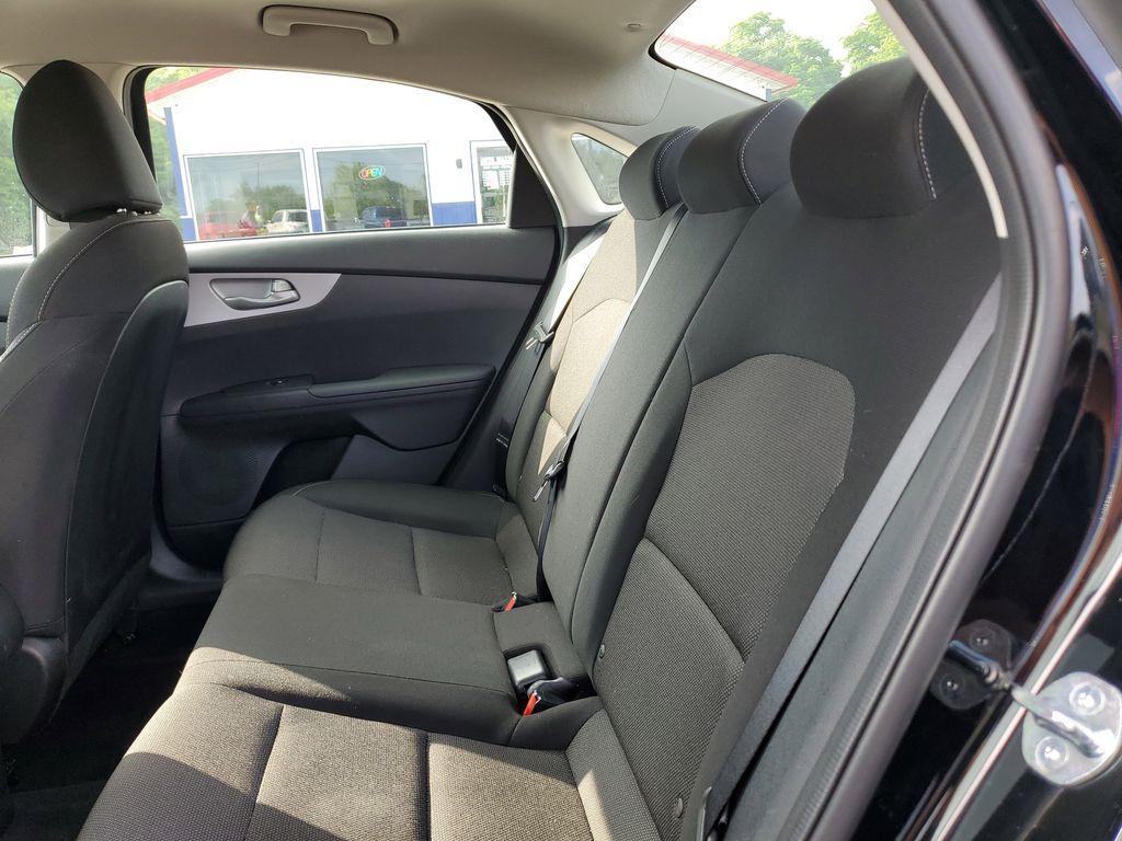 2024 Aurora Black /Black Kia Forte LX (3KPF24AD8RE) with an 2.0L L4 DOHC 16V engine, CVT transmission, located at 6064 Gull Rd, Kalamazoo, MI, 49048, (269) 222-0088, 42.328388, -85.512924 - Discover the perfect blend of style, efficiency, and modern technology with this gently pre-owned 2024 Kia Forte LXS. With only 29,088 miles, this vehicle promises reliability and performance for many more journeys ahead. Under the hood, you'll find a robust 4-cylinder, 2.0L engine paired with Front - Photo#7