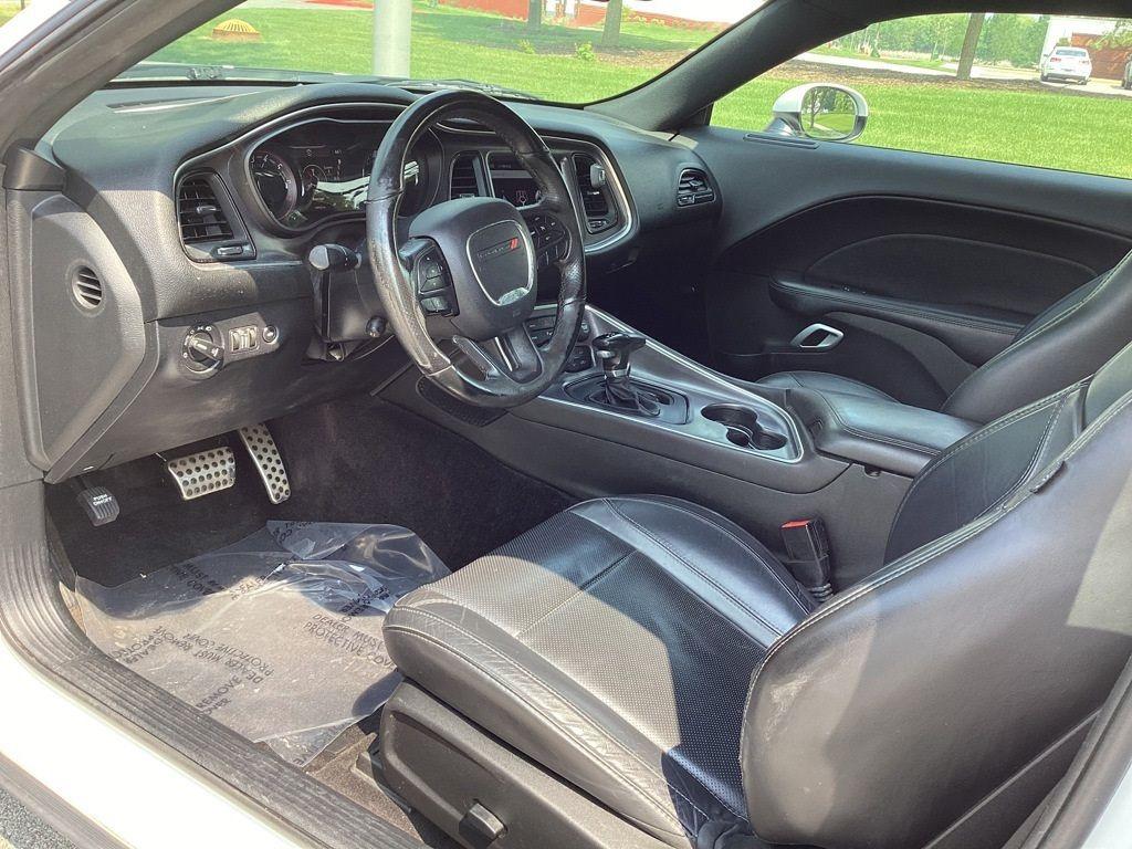 2017 /Black Dodge Challenger SXT (2C3CDZAG6HH) with an 3.6L V6 DOHC 24V engine, 8A transmission, located at 6064 Gull Rd, Kalamazoo, MI, 49048, (269) 222-0088, 42.328388, -85.512924 - <b>Summary</b><br>Power Moonroof<br><br><b>Vehicle Details</b><br>Experience the thrill of driving with this stunning 2017 Dodge Challenger SXT, a true embodiment of power and style. This remarkable vehicle features a robust V6, 3.6L engine paired with rear-wheel drive, offering an exhilarating yet - Photo#2
