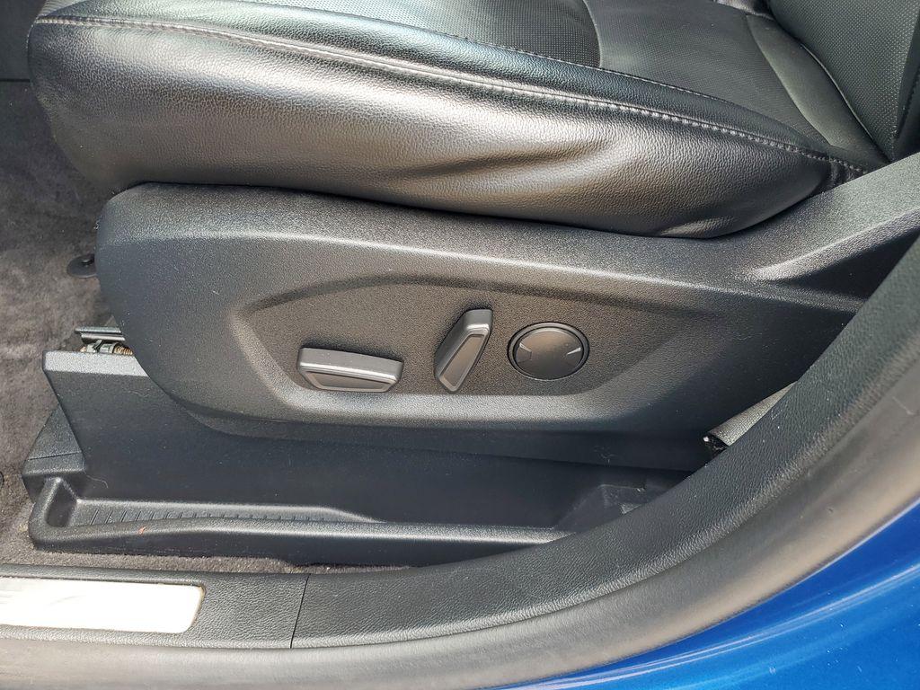 2022 Atlas Blue Metallic /Ebony Ford Edge Titanium AWD (2FMPK4K95NB) with an 2.0L L4 DOHC 16V engine, 6A transmission, located at 234 Columbia Ave, Battle Creek, MI, 49015, (269) 222-0088, 42.298264, -85.192543 - <b>Vehicle Details</b><br>Discover the exceptional blend of performance, technology, and comfort with this 2022 Ford Edge Titanium AWD. Equipped with a dynamic 4-cylinder, 2.0L engine, this SUV offers a smooth and responsive drive, making it perfect for both city commutes and weekend getaways. Stay - Photo#9