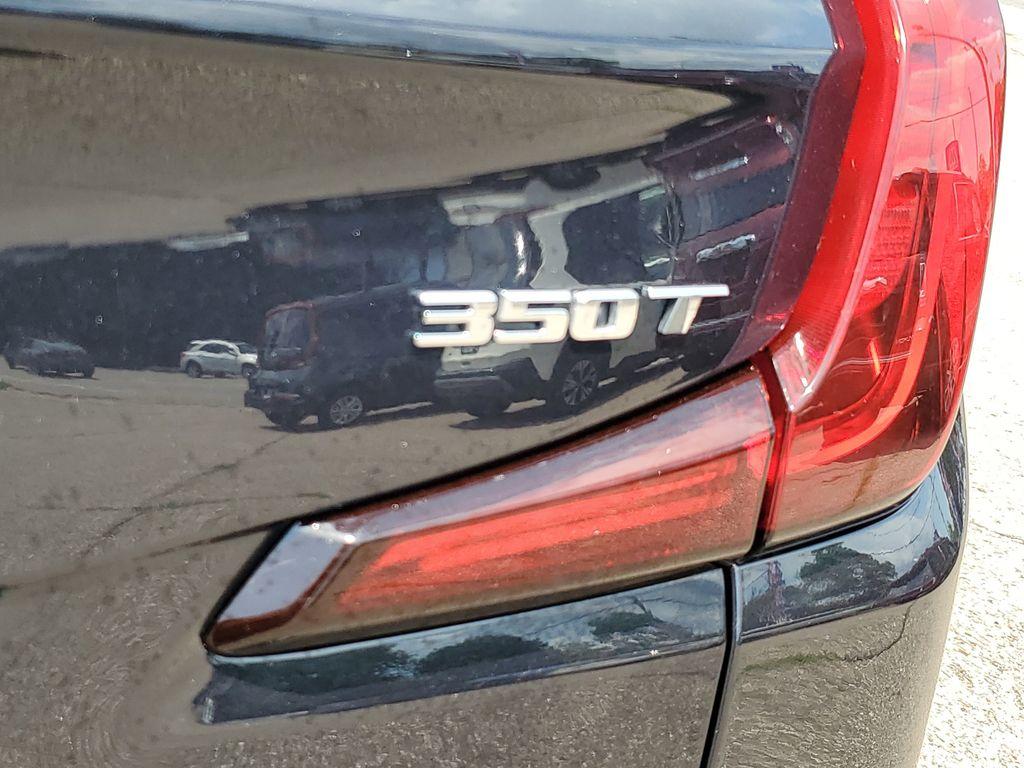 2023 Galactic Gray Metallic /Light Platinum/Jet Black Cadillac XT4 Premium Luxury AWD (1GYFZDR42PF) with an 2.0L L4 DOHC 16V engine, 9A transmission, located at 234 Columbia Ave, Battle Creek, MI, 49015, (269) 222-0088, 42.298264, -85.192543 - <b>Vehicle Details</b><br>Introducing the 2023 Cadillac XT4 AWD Premium Luxury, a sophisticated fusion of style, performance, and cutting-edge technology! This remarkable SUV is designed to elevate your driving experience with its sleek exterior and luxurious interior. Equipped with a robust 4-cylin - Photo#31